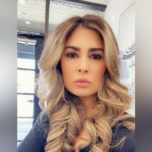 Meet your Posher, Samira